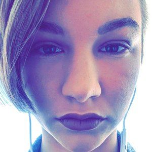 Meet your Posher, Kay